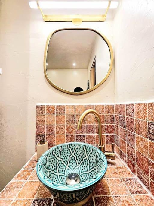 Suite Orientale Du Vieux Port Marseilles Exterior foto